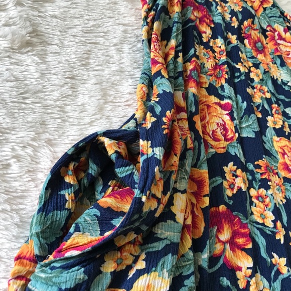 American Eagle Floral Summer Dress M Pockets - Picture 2 of 5